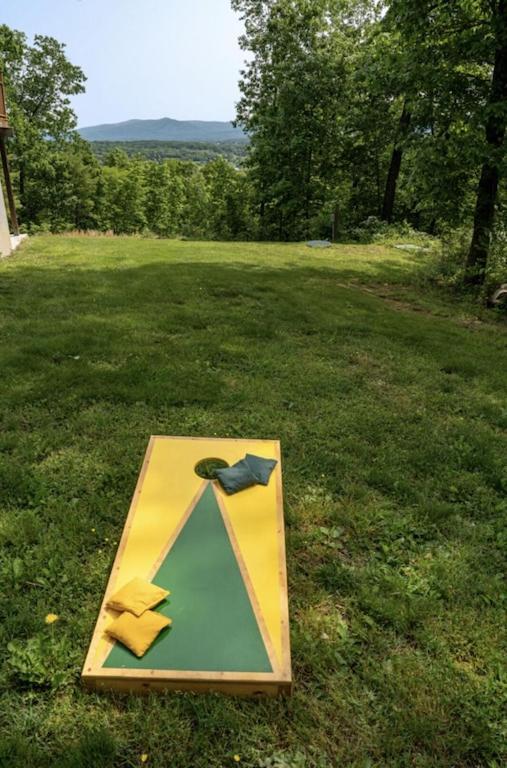 Mockingbird Mountain And Retreat