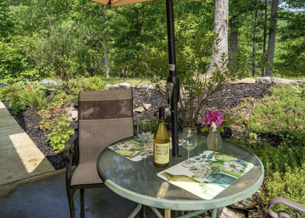 Mockingbird Mountain And Retreat Apartment *