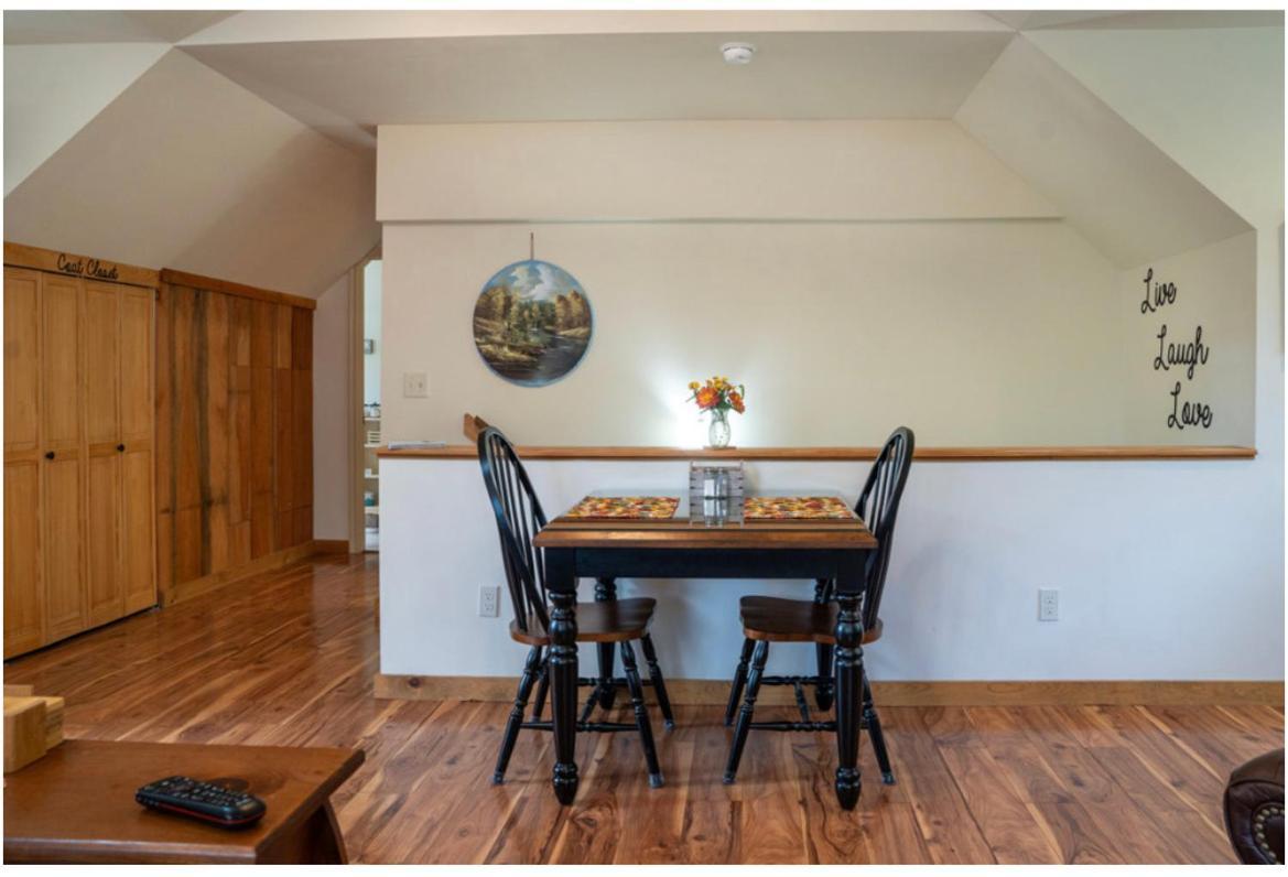 Mockingbird Mountain And Retreat Apartment